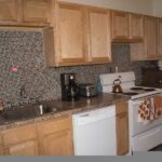 417 North 8th Ave E - Duluth apartment - kitchen