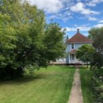 822 East 8th Street - Duluth apartment - huge yard