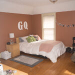 1108 1/2 E 5th Street - Duluth apartment - Bedroom