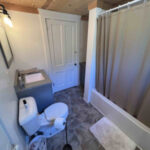 717 N 5th Ave E. - Duluth apartment - bathroom