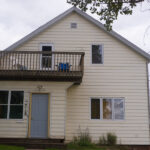 718 North 5th Ave E - Duluth apartment - back  deck