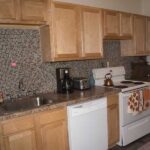 417 North 8th Ave E - Duluth apartment - kitchen